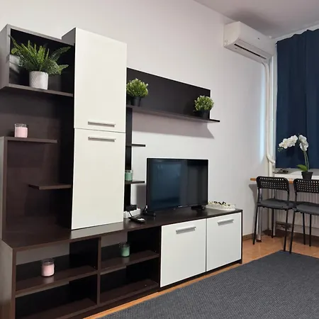 Apartment Park Mall *